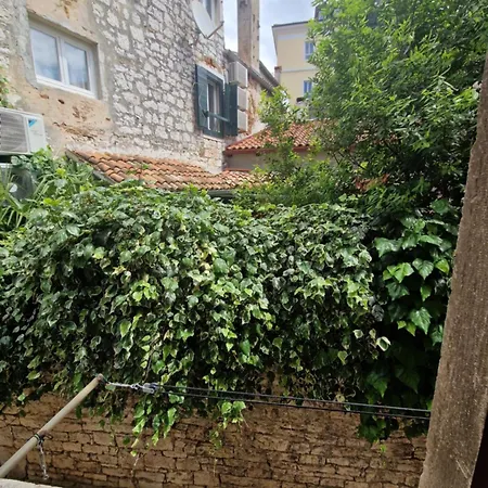 Apartments Crystal Luxe Rovinj Exterior photo