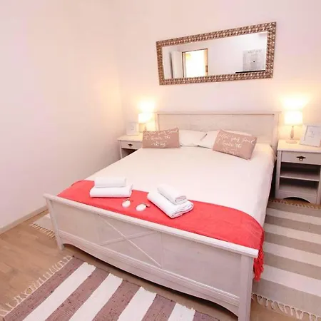 Apartments Crystal Luxe Rovinj Exterior photo